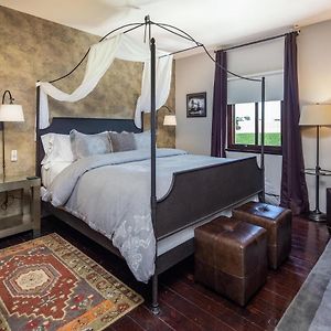 King Room Garden View